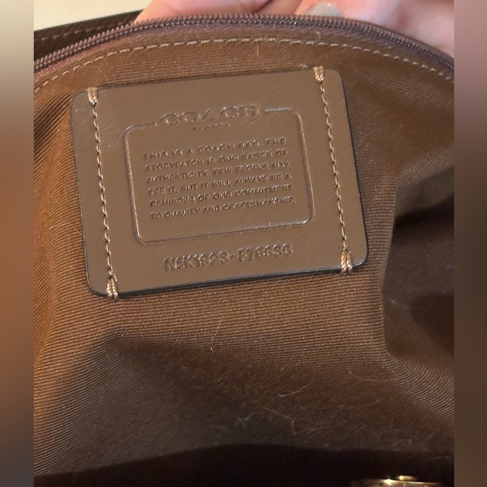 Coach large purse - Picture 3 of 4